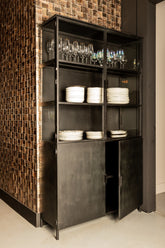 Vitrinekast Elina Glazen Zwart IJzer 2 Deuren 211 cm PTMD