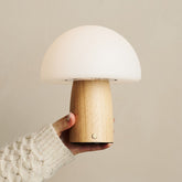 Mia lichtbruin stijlvolle houten tafellamp met dimmer - hout, functioneel en subtiel