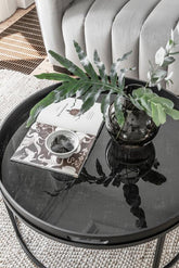 Mesa de centro de fibra dorada pequeña