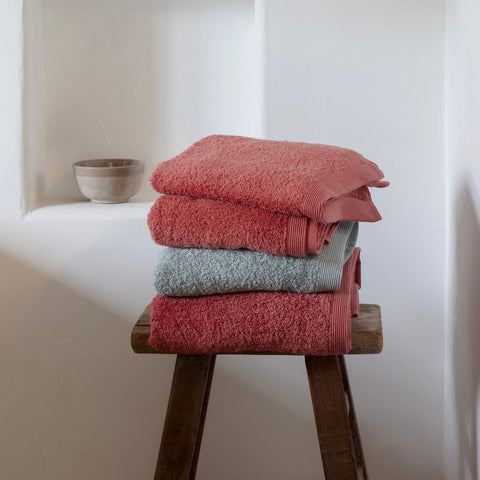 Como Handdoek Steenrood Casilin