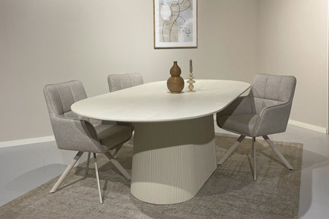Eettafel Patrice Ovaal 300 cm Livingfurn