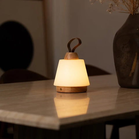 Liv lichtbruine oplaadbare lamp – lederen band, dimbaar, draadloos