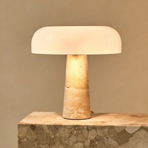 Emily travertijnlamp – elegant handgemaakt ontwerp met glazen kap