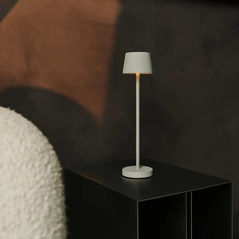 Vondel Mini Shadow Gray Oplaadbare en draadloze lamp perfect voor horeca -industrie - draadloos oplaadbaar via laadstation