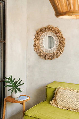 Le miroir de coquillage de vache en raphia - blanc naturel