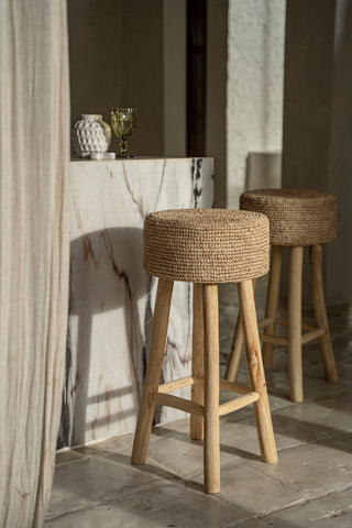 Le tabouret de bar en raphia