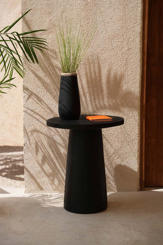 El Timber Conic Side Table - Negro - 50 a Solo.