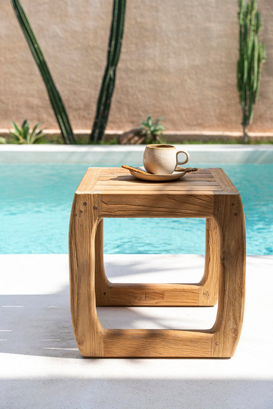 Le tabouret Symi - Extérieur