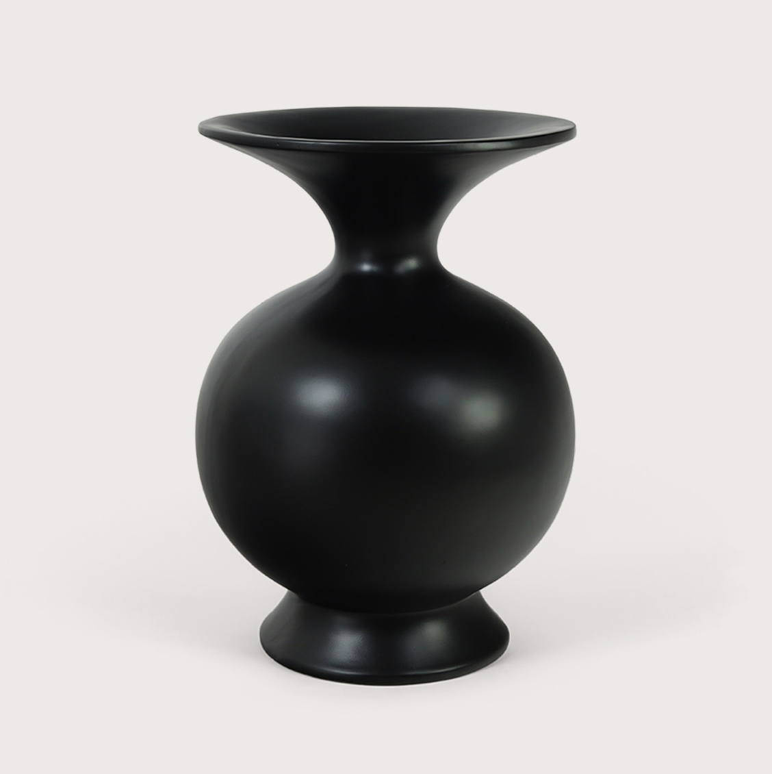 Vaas Belly Zwart D42 H62 Pot & Vaas