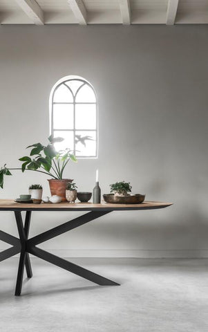 Mesa de comedor Forma ovalada