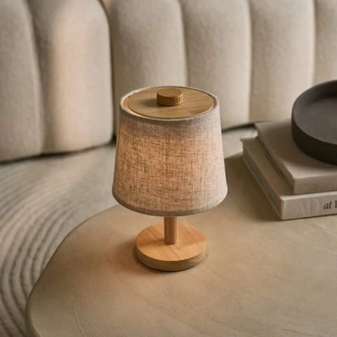 Rover Lichtbruine Houten Oplaadbare Lamp | Snoerloos, dimbaar met stoffen kap