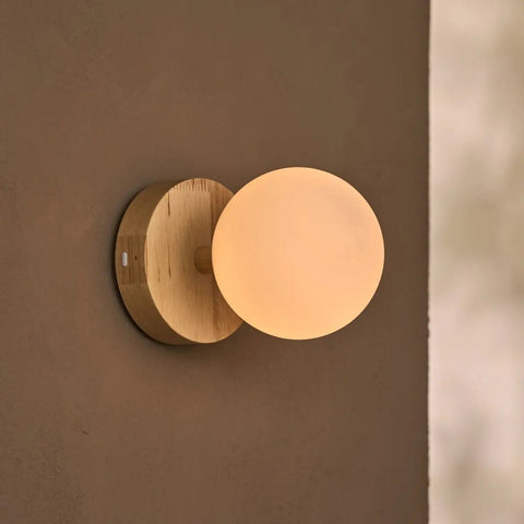 Richella lichtbruin houten en glazen wandlicht - oplaadbaar en draadloos
