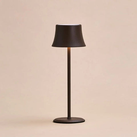 Willy Mini Mocha Brown oplaadbare tafellamp – stijlvol, dimbaar, batterijduur van 60 uur