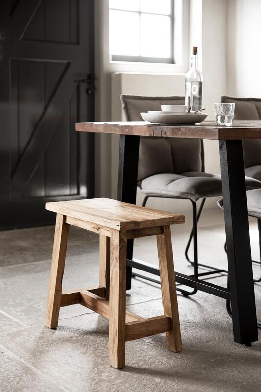 Mesa de comedor rectangular de madera