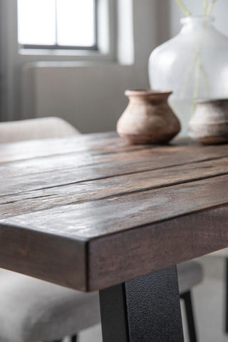 Mesa de comedor rectangular de madera