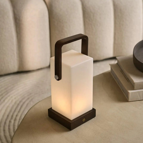 Harper Donkerbruine Houten Lamp – Snoerloze Oplaadbare Tafellamp met Handvat