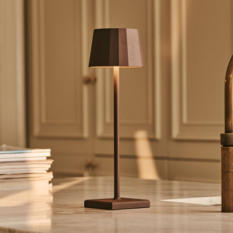 Wouter Mocha Brown oplaadbare tafellamp-Draadloos opladen, dimable, 120 uur batterijduur