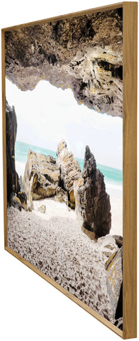 Cuadro de arte en vidrio de una cueva en la playa
