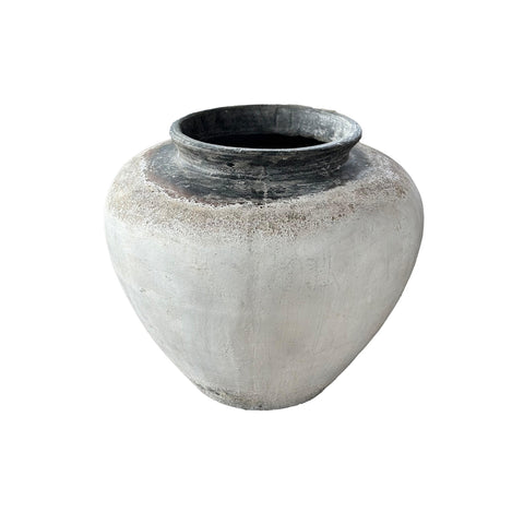 Jinsu White round GRC jar pot w dark border L