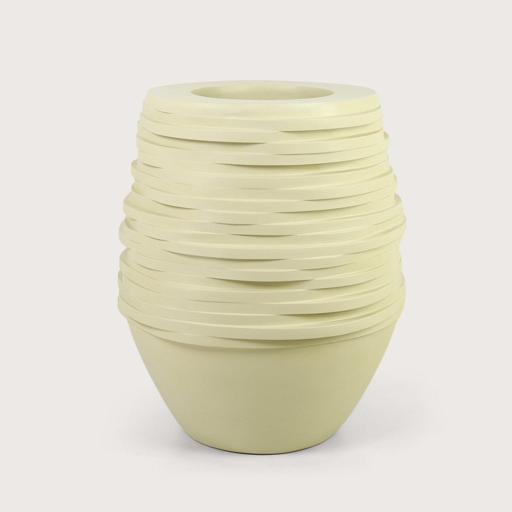 Pot Roza Oesterwit D64.5 H80 translates to "Pot Rose Oyster White D64.5 H80"