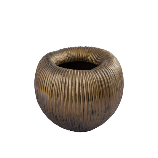 Russel Gold alu round pot low ribbed small translates to "Only"
