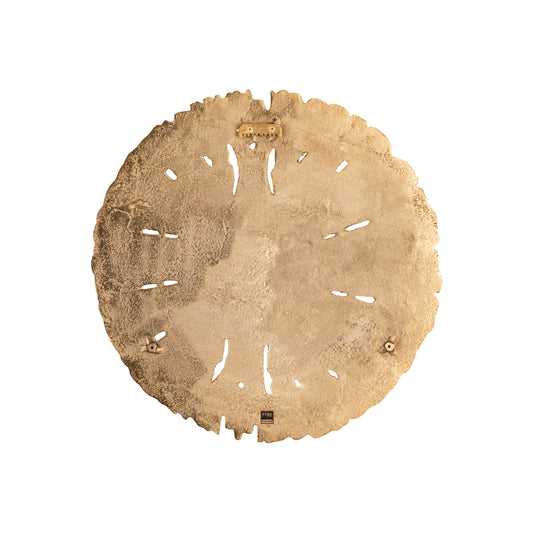 Sandee Gold casted alu wall panel sun burst M translates to "Sandee Gold fundió panel de pared de aluminio en forma de sol M" in Spanish.