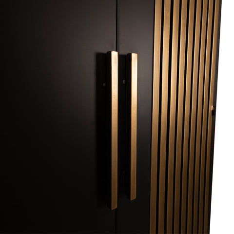 Sayan cabinet negro y dorado