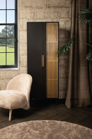 Sayan cabinet negro y dorado