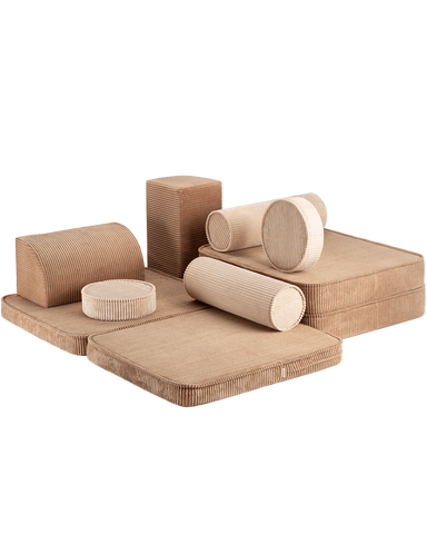 Toffee Settee